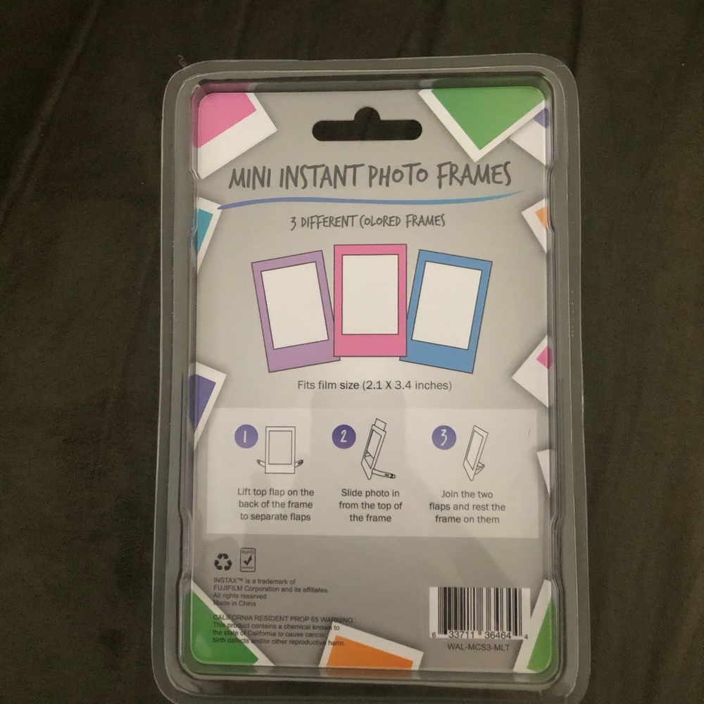 Photo frames and colored paper - Picture 3 of 6